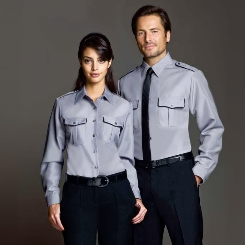Fardas e uniformes para bombeiros e militares